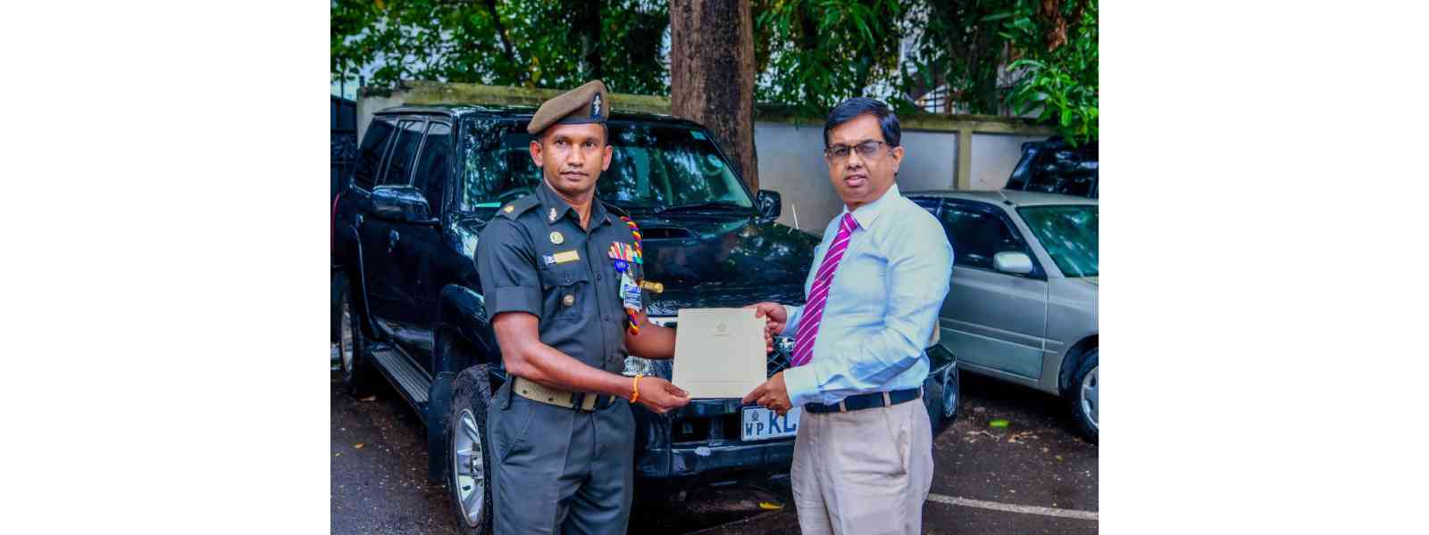 රණවිරුවන්ගේ ප්‍රයෝජනයට ජනාධිපති කාර්යාලයෙන් වාහන
